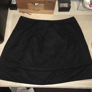 Mossimo Women’s black skirt with some fringe